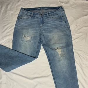 Boyfriend skinny jeAns.